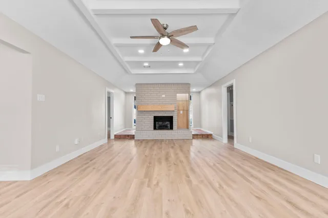 $2,500 | 14007 Overbrook Lane, Houston, TX 77077