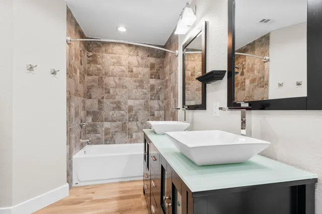 $2,500 | 14007 Overbrook Lane, Houston, TX 77077