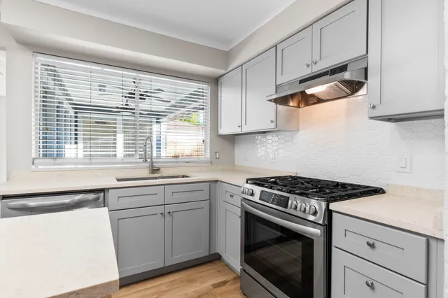 $2,500 | 14007 Overbrook Lane, Houston, TX 77077