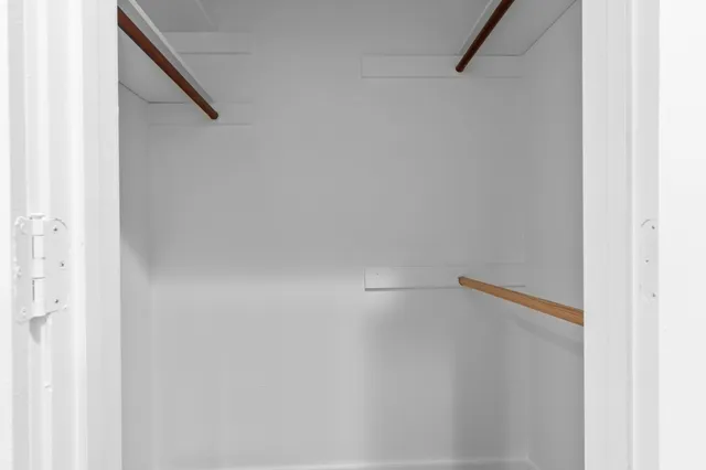 $2,500 | 14007 Overbrook Lane, Houston, TX 77077