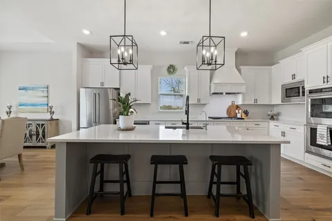 $735,000 | 803 Spicewood Trails Drive, Spicewood, TX 78669