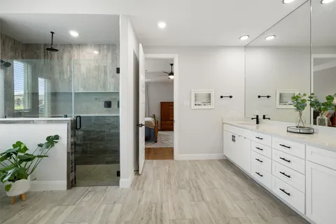 $735,000 | 803 Spicewood Trails Drive, Spicewood, TX 78669