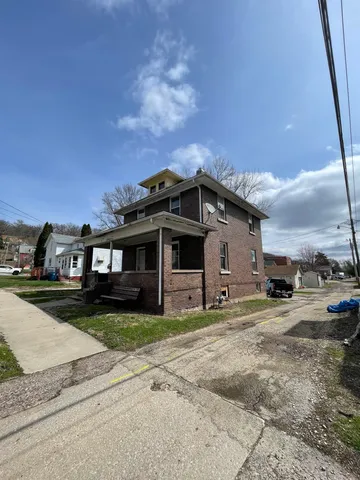 $31,000 | 6 South 6th Street, Savanna, IL 61074