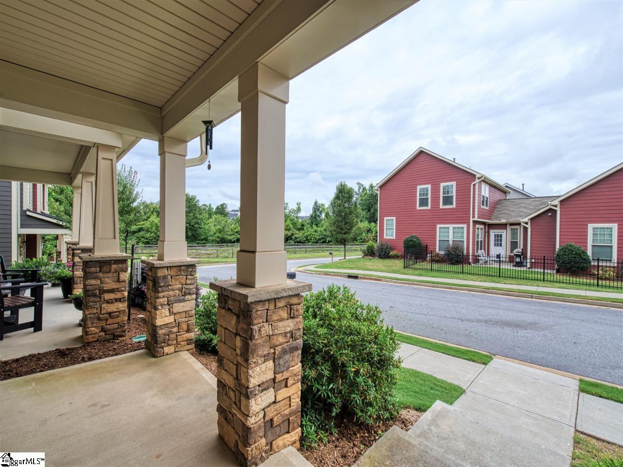 211 Meritage Street Greer, SC 29651 - Photo 4 of 33 Gallery Image 4