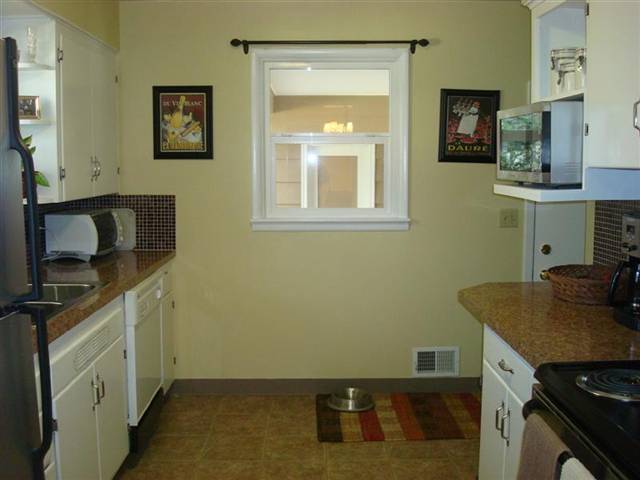 1716 North W Point Road Spokane, WA 99201 - Photo 2 of 9 Gallery Image 2