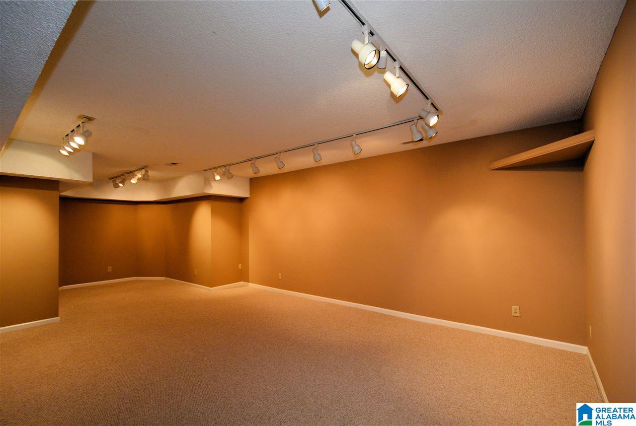 212 Oakmont Road Birmingham, AL 35244 - Photo 32 of 42