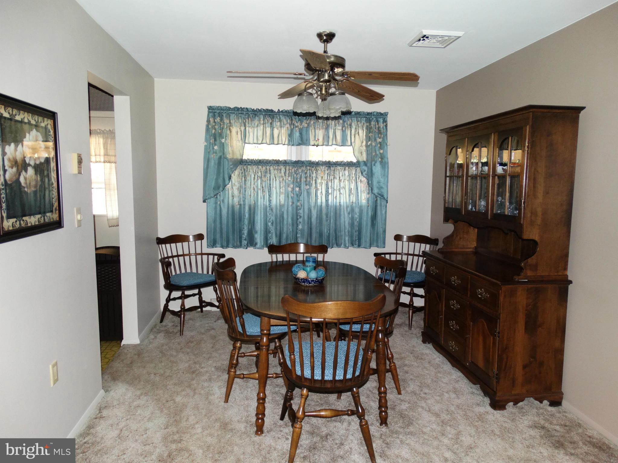 301 Hillcrest Road York, PA 17403 - Photo 6 of 25 Dining Room