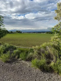a view of building with outdoor space