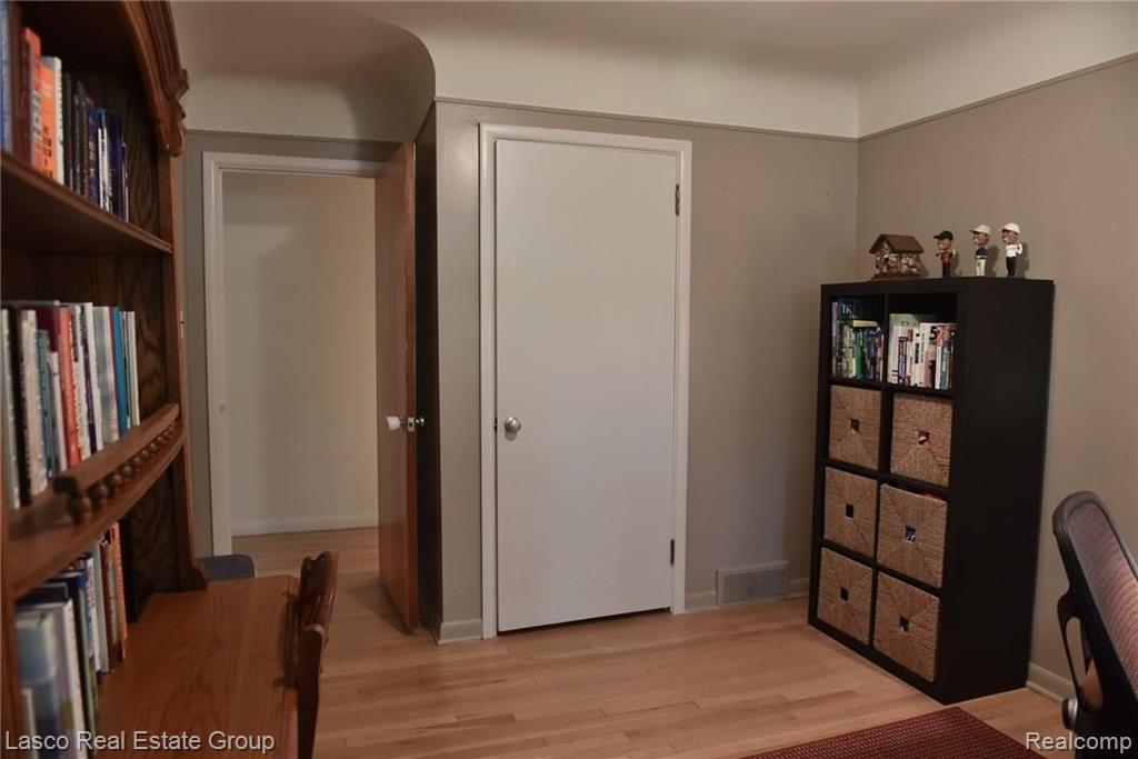 2286 Lancaster Road Bloomfield Hills, MI 48302 - Photo 24 of 34 Gallery Image 24