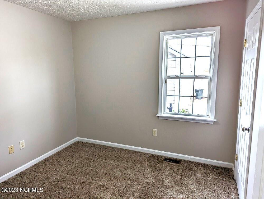 235 East Ridge Court Jacksonville, NC 28540 - Photo 15 of 20 235 E RIDGE BED3