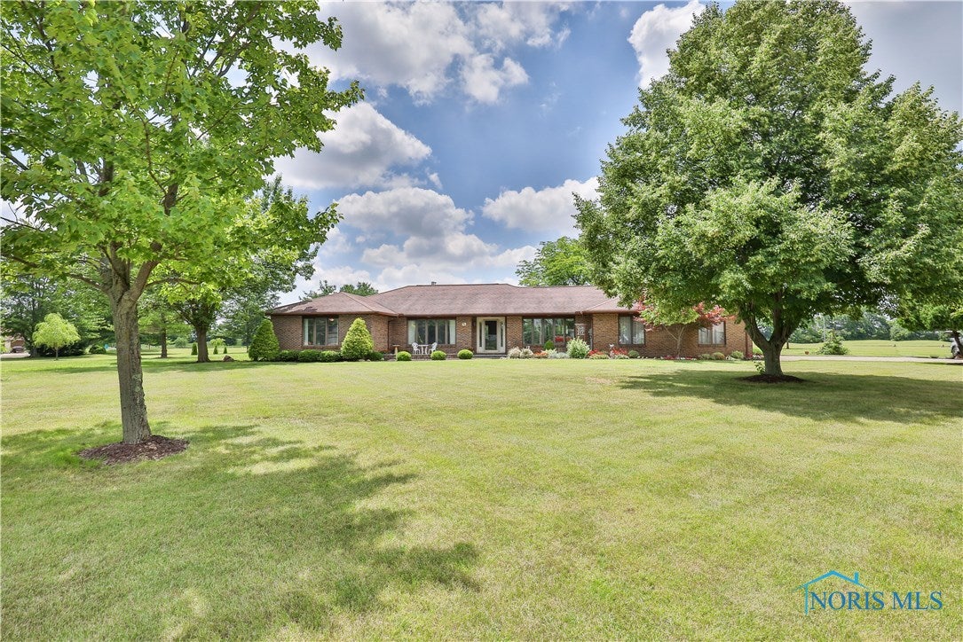 15773 Five Point Road Perrysburg, OH 43551 - Photo 2 of 30 Gallery Image 2