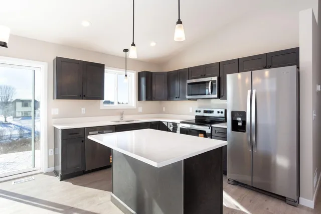 $390,000 | 1220 Corey Court, Osceola, WI 54020