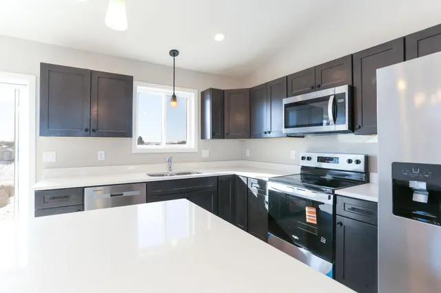 $390,000 | 1220 Corey Court, Osceola, WI 54020