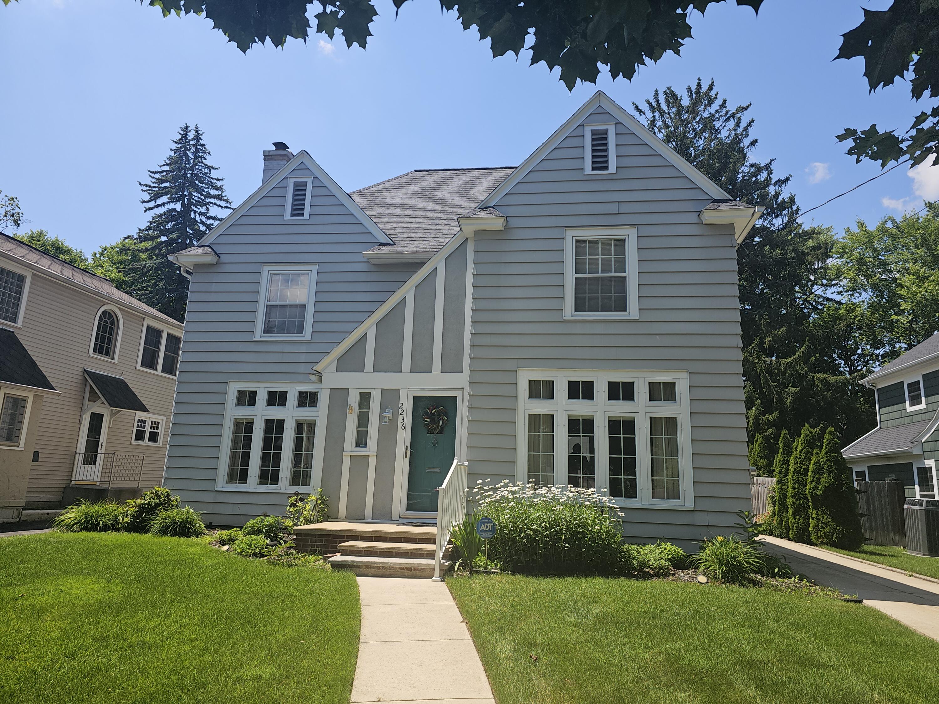2236 Tipperary Road Kalamazoo, MI 49008 - Photo 1 of 27 20260708_143530