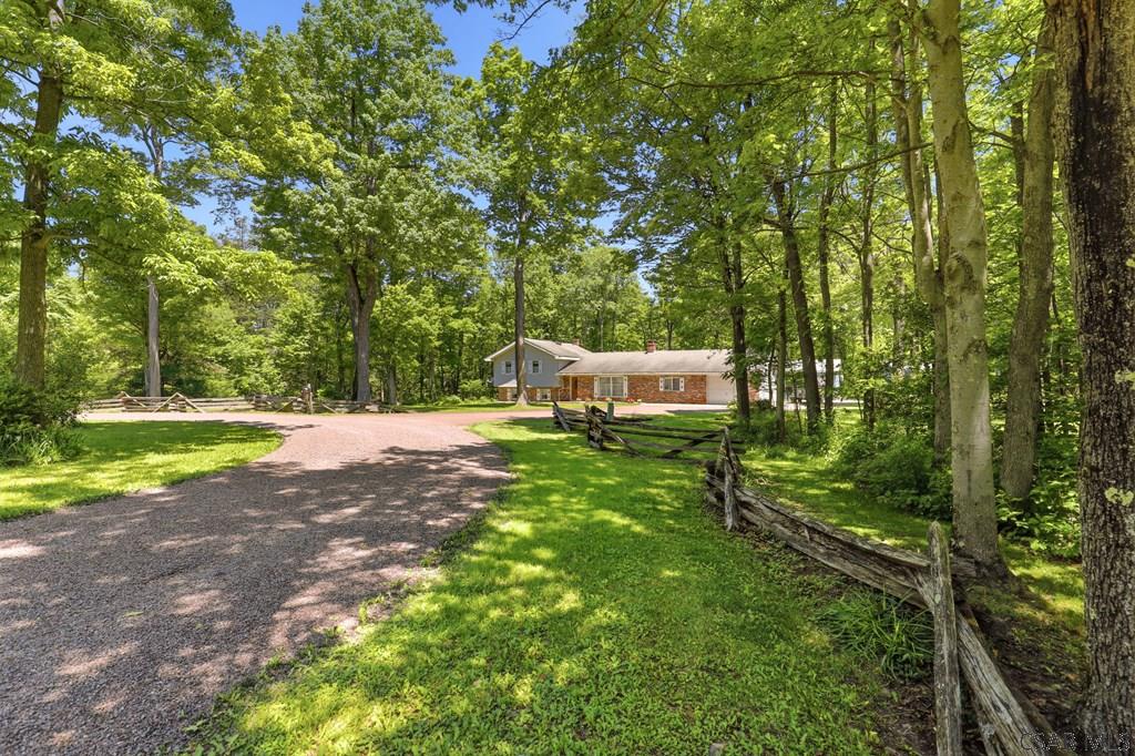 209 Oak Post Road Meyersdale, PA 15552 - Photo 4 of 45