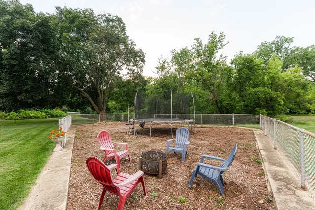 $775,000 | 208 Brookdale Lane, Palatine, IL 60067