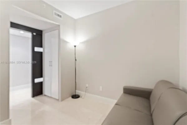 $7,800 | 4779 Collins Avenue, Unit 2204, Miami Beach, FL 33140