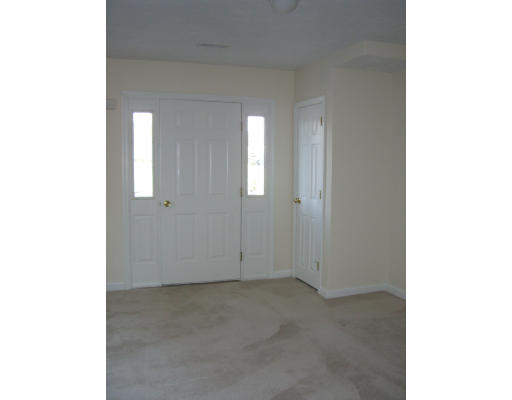 7 Rivers Edge, Unit 7 Clinton, MA 01510 - Photo 3 of 7 Gallery Image 3