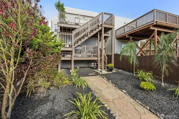 $1,795,000 | 827 46th Avenue, San Francisco, CA 94121