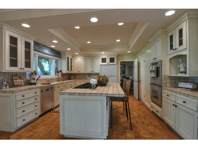 14130 Baleri Ranch Road Los Altos Hills, CA 94022 - Photo 12 of 23