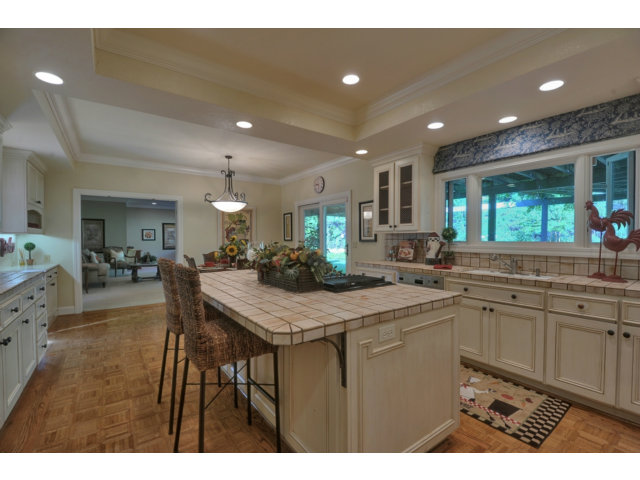 14130 Baleri Ranch Road Los Altos Hills, CA 94022 - Photo 13 of 23
