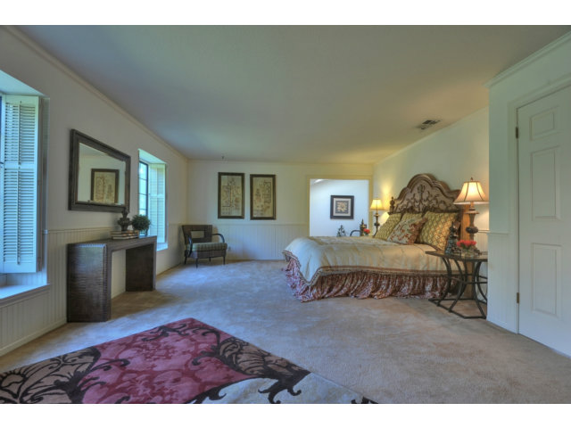 14130 Baleri Ranch Road Los Altos Hills, CA 94022 - Photo 16 of 23