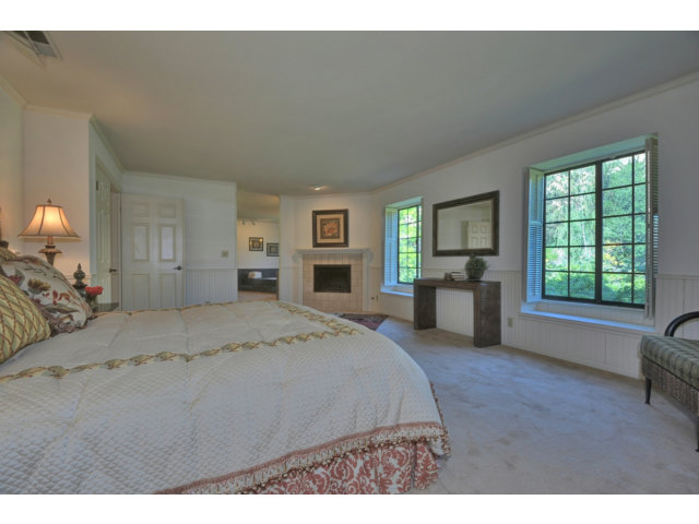 14130 Baleri Ranch Road Los Altos Hills, CA 94022 - Photo 17 of 23