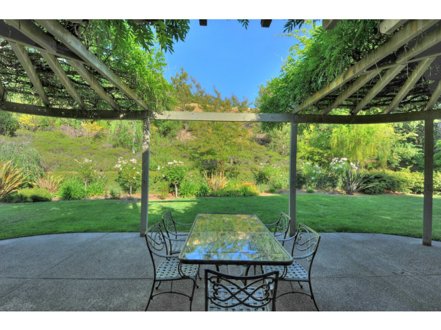 14130 Baleri Ranch Road Los Altos Hills, CA 94022 - Photo 21 of 23