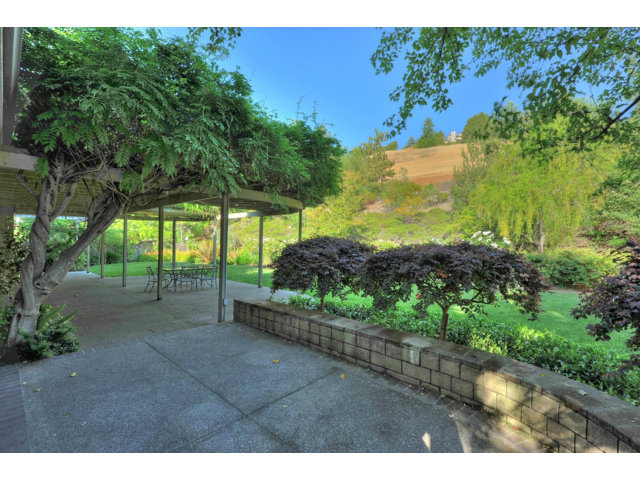 14130 Baleri Ranch Road Los Altos Hills, CA 94022 - Photo 22 of 23