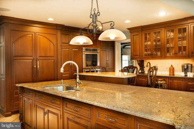 $1,685,000 | 325 South Valley Road, Paoli, PA 19301