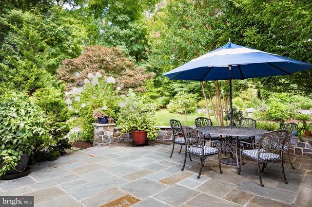 $1,685,000 | 325 South Valley Road, Paoli, PA 19301