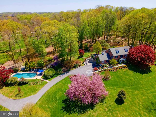 $1,685,000 | 325 South Valley Road, Paoli, PA 19301