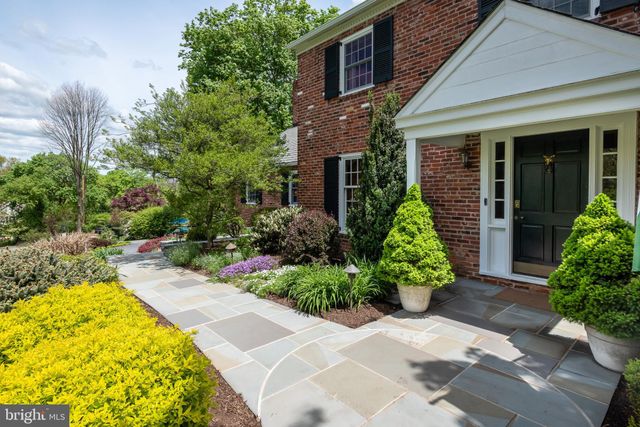 $1,685,000 | 325 South Valley Road, Paoli, PA 19301