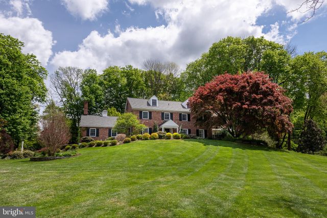 $1,685,000 | 325 South Valley Road, Paoli, PA 19301