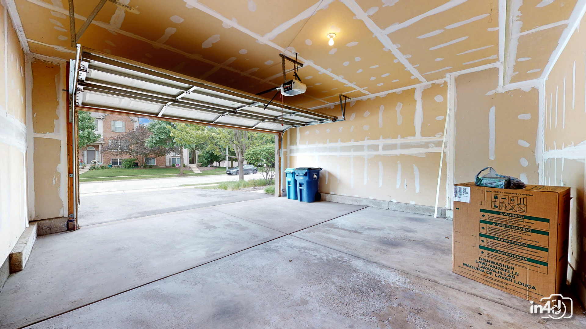 529 Metropolitan Street Aurora, IL 60502 - Photo 27 of 29 a view of an empty room with a window