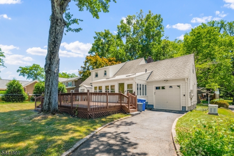 240 Summit Road Mountainside, NJ 07092 - Photo 24 of 33