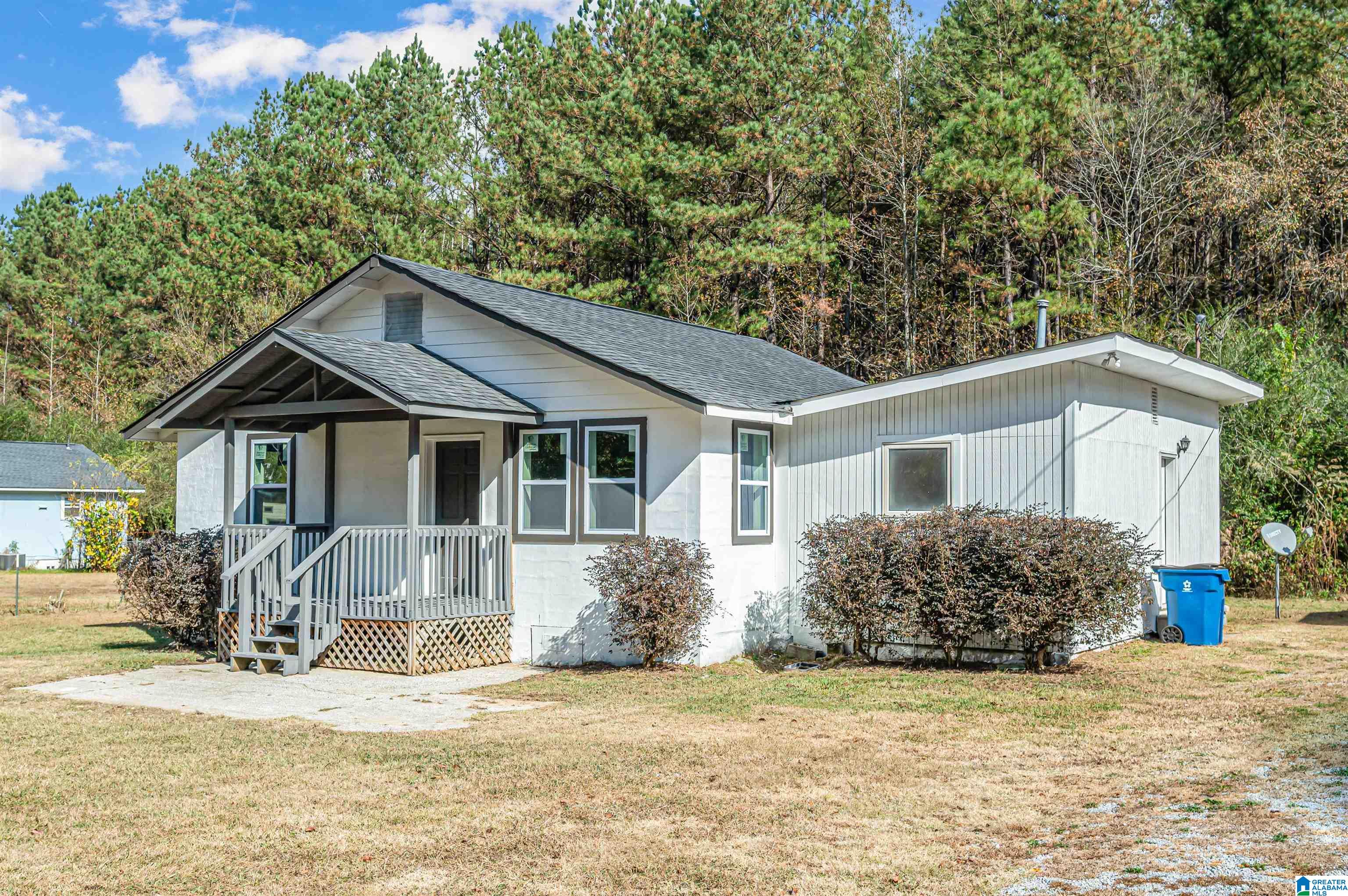 621 Mountain Crest Road Chelsea, AL 35043 - Photo 2 of 36