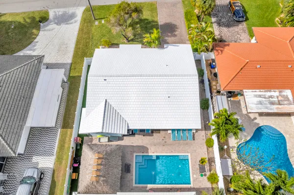 $5,700 | 348 Southeast 18th Avenue, Deerfield Beach, FL 33441