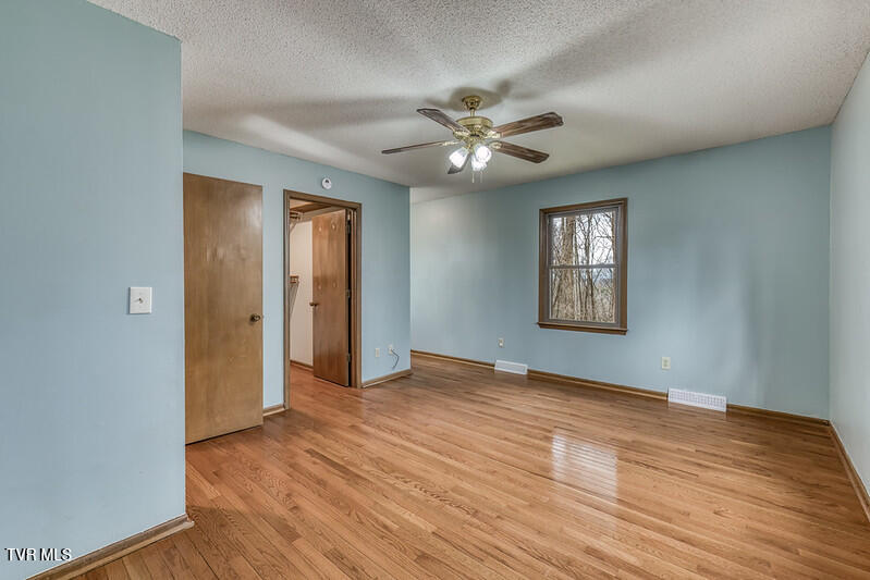 2201 Nantucket Road Johnson City, TN 37604 - Photo 23 of 64 2201 Nantucket Rd-20-L