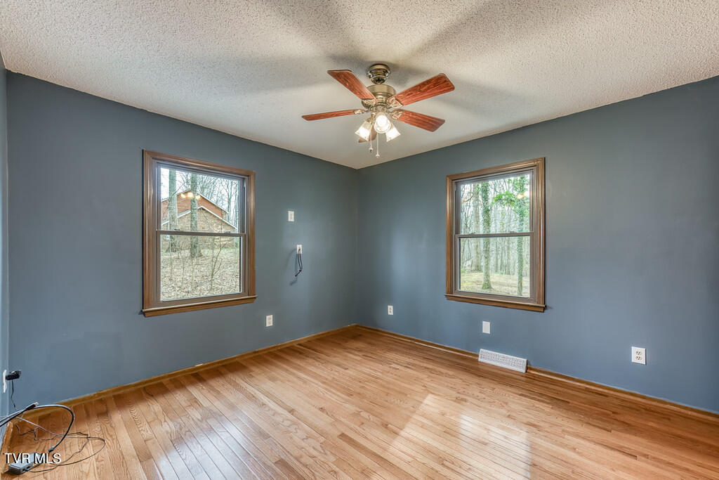 2201 Nantucket Road Johnson City, TN 37604 - Photo 27 of 64 2201 Nantucket Rd-24-XL