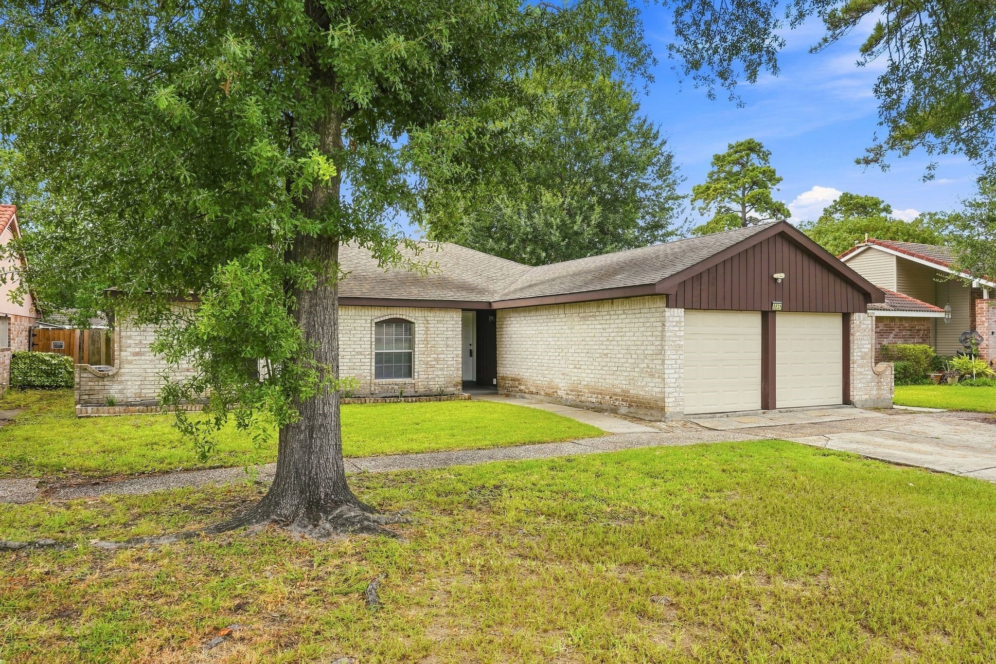 5531 Maplegate Drive Spring, TX 77373 - Photo 4 of 36 Gallery Image 4