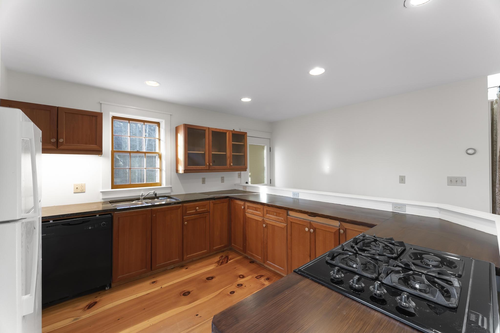 583 Hapgood Pond Road Peru, VT 05152 - Photo 25 of 39