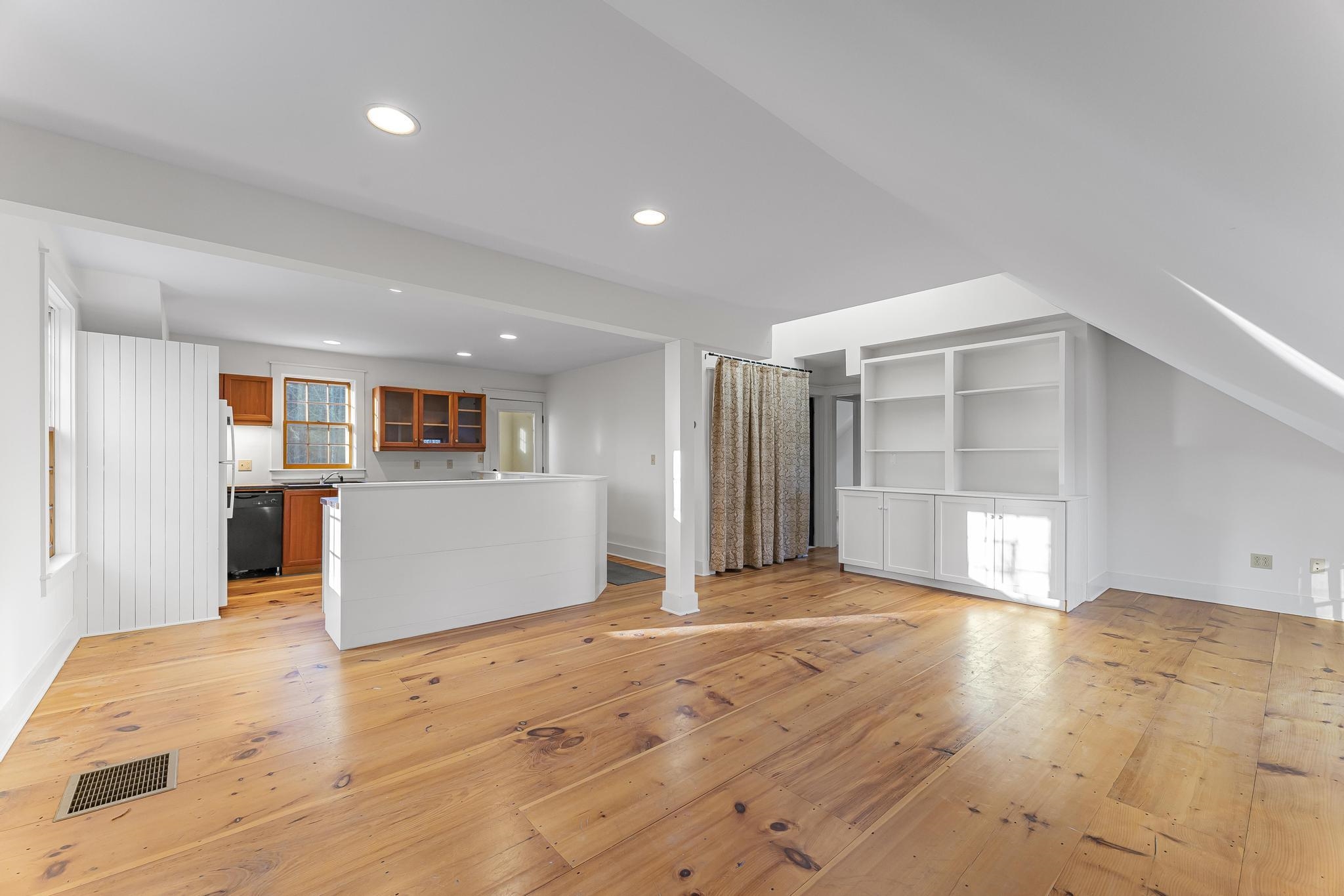 583 Hapgood Pond Road Peru, VT 05152 - Photo 26 of 39