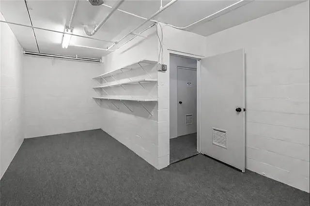 $779,000 | 4565 Bay Club Drive, Unit 27, Bradenton, FL 34210