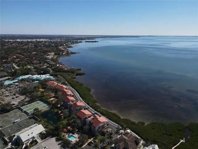 $779,000 | 4565 Bay Club Drive, Unit 27, Bradenton, FL 34210