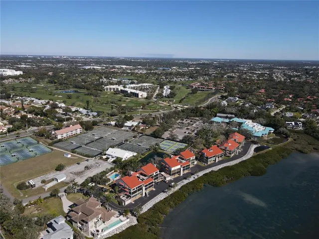 $779,000 | 4565 Bay Club Drive, Unit 27, Bradenton, FL 34210