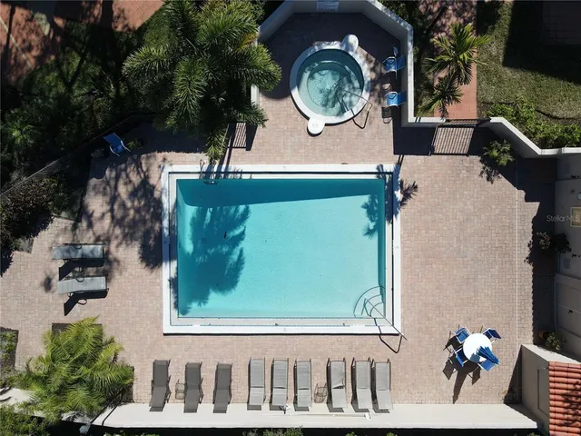 $779,000 | 4565 Bay Club Drive, Unit 27, Bradenton, FL 34210