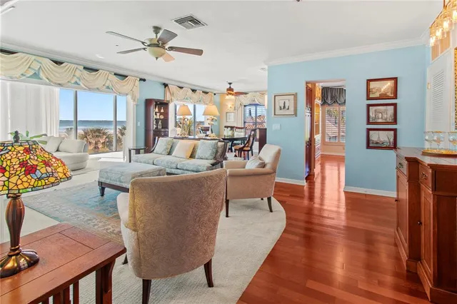 $779,000 | 4565 Bay Club Drive, Unit 27, Bradenton, FL 34210