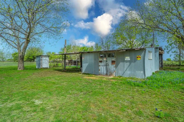 $390,000 | 275 Belknap Circle, Newcastle, TX 76372