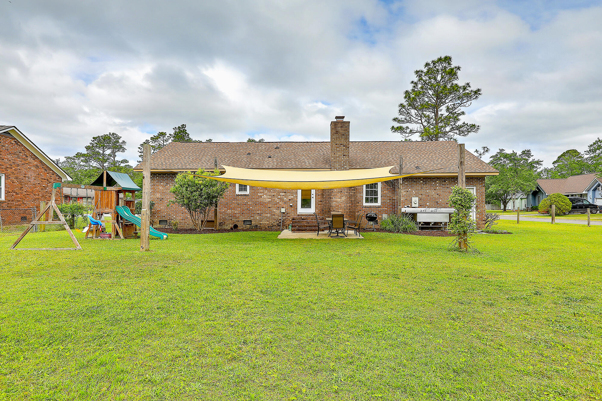 101 Ruffin Court Summerville, SC 29486 - Photo 24 of 25 Rear View of House